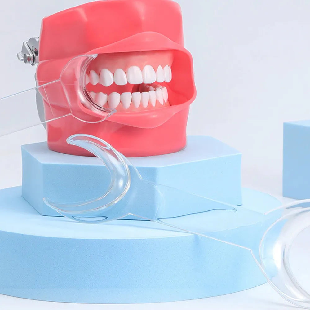 ET Dental Cheek And Lip Retractors