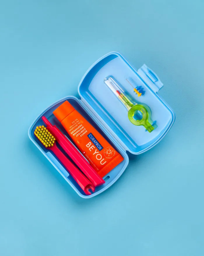 Curabox Travel set. Blue