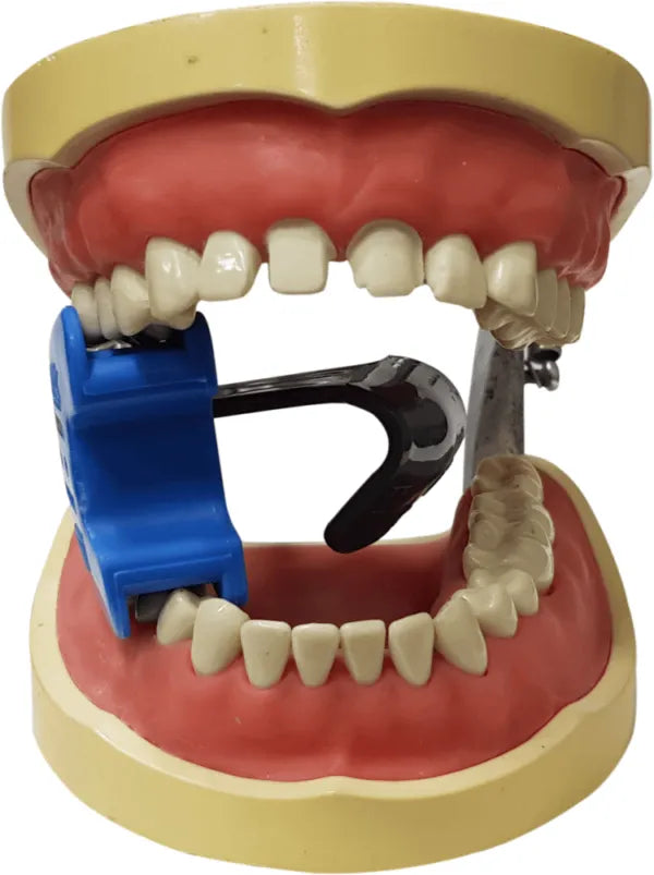 MiK Isolator Mouth Prop & Tongue Deflector Kit