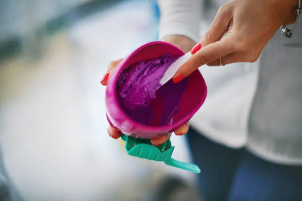 Dental Alginate Scoop And Measuring Jar (Purple)