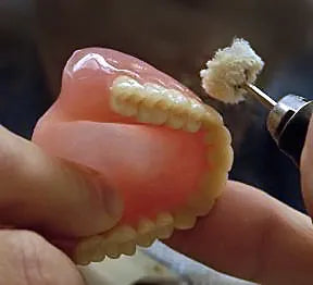 Samit Denture Polishing Cake