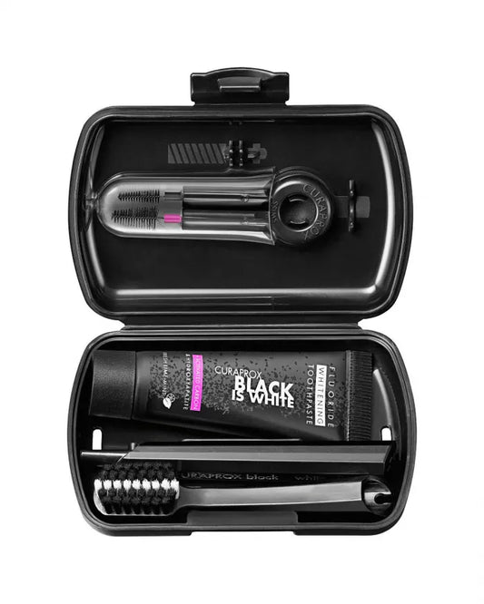 Travel set (Black is white)